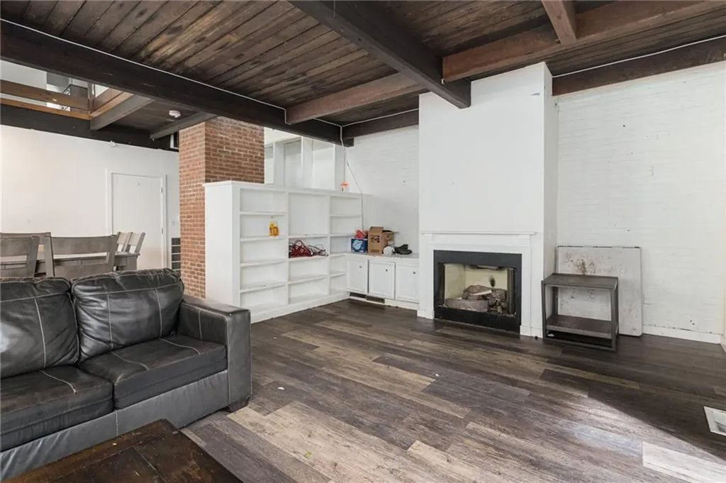 369 Thayer Street Providence RI 02906