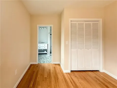 0125 Homestead Avenue Portsmouth RI 02872