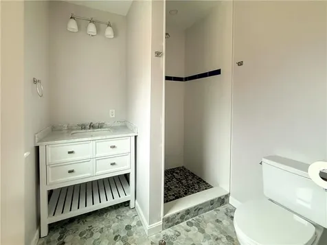 0125 Homestead Avenue Portsmouth RI 02872