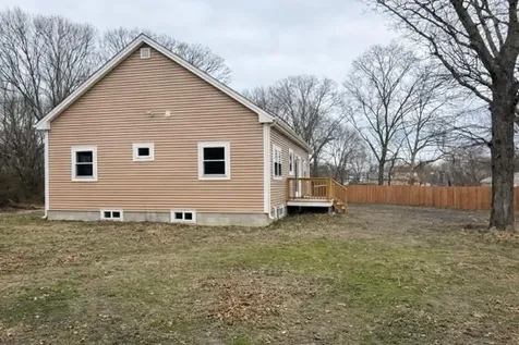 0125 Homestead Avenue Portsmouth RI 02872