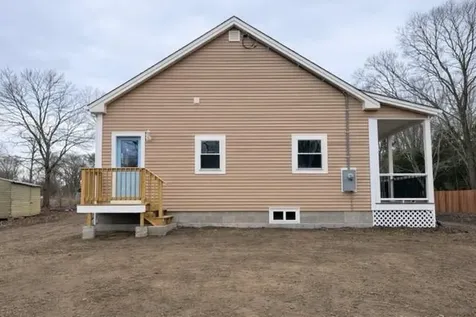 0125 Homestead Avenue Portsmouth RI 02872