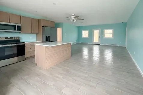 0125 Homestead Avenue Portsmouth RI 02872