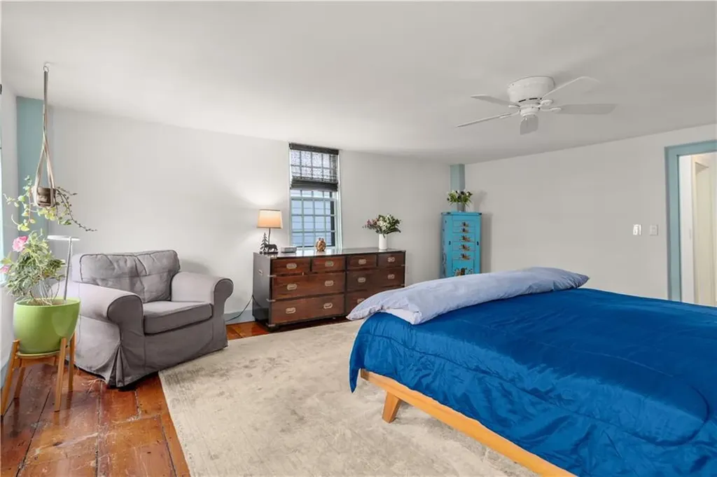 16 Bridge Street Newport RI 02840