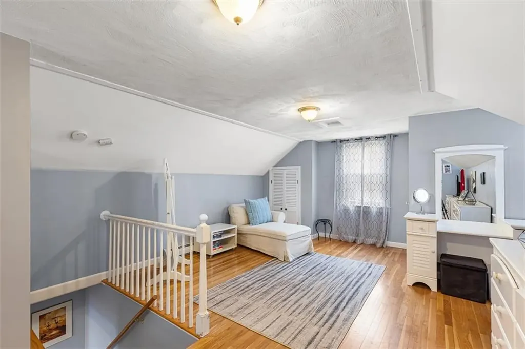37 Grand Avenue Pawtucket RI 02861