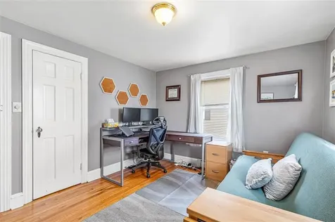 37 Grand Avenue Pawtucket RI 02861