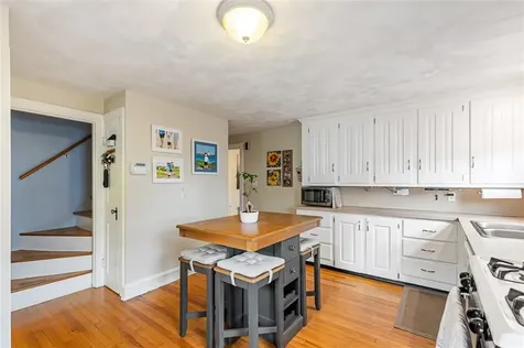 37 Grand Avenue Pawtucket RI 02861
