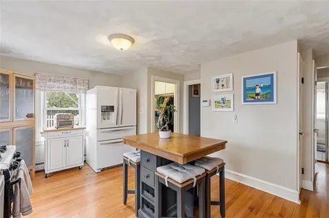 37 Grand Avenue Pawtucket RI 02861