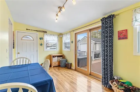 37 Grand Avenue Pawtucket RI 02861