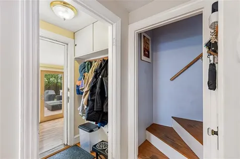 37 Grand Avenue Pawtucket RI 02861
