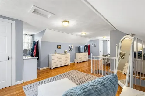 37 Grand Avenue Pawtucket RI 02861