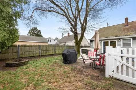 37 Grand Avenue Pawtucket RI 02861
