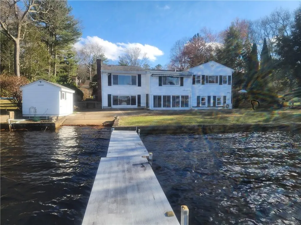 52 Lake Shore Drive Johnston RI 02919