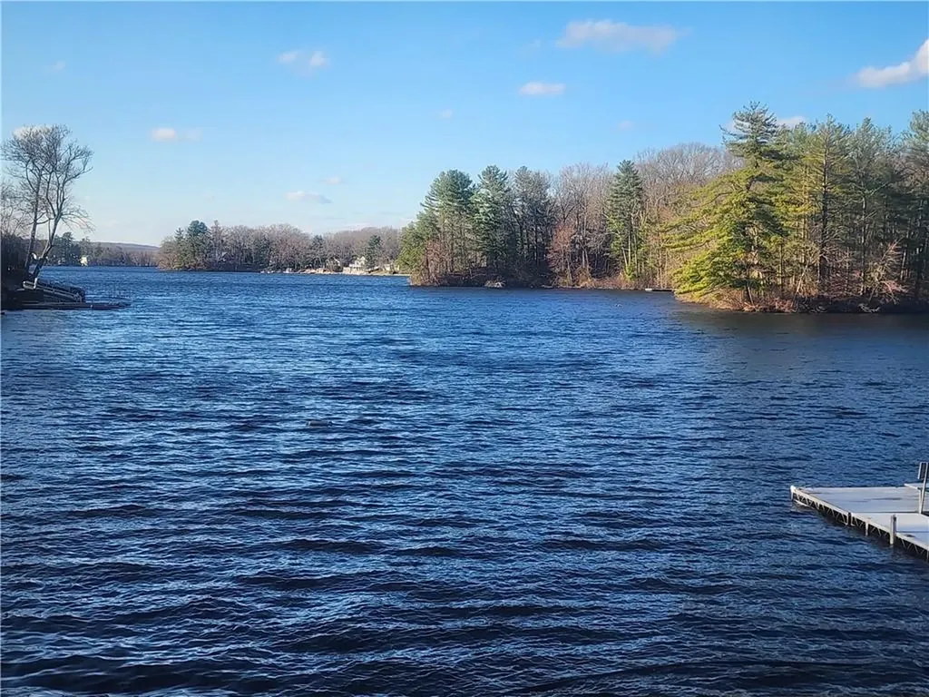 52 Lake Shore Drive Johnston RI 02919