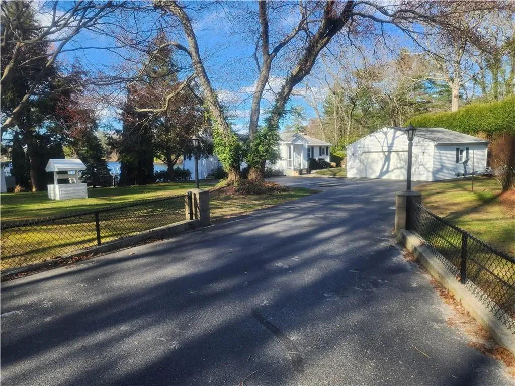 52 Lake Shore Drive Johnston RI 02919