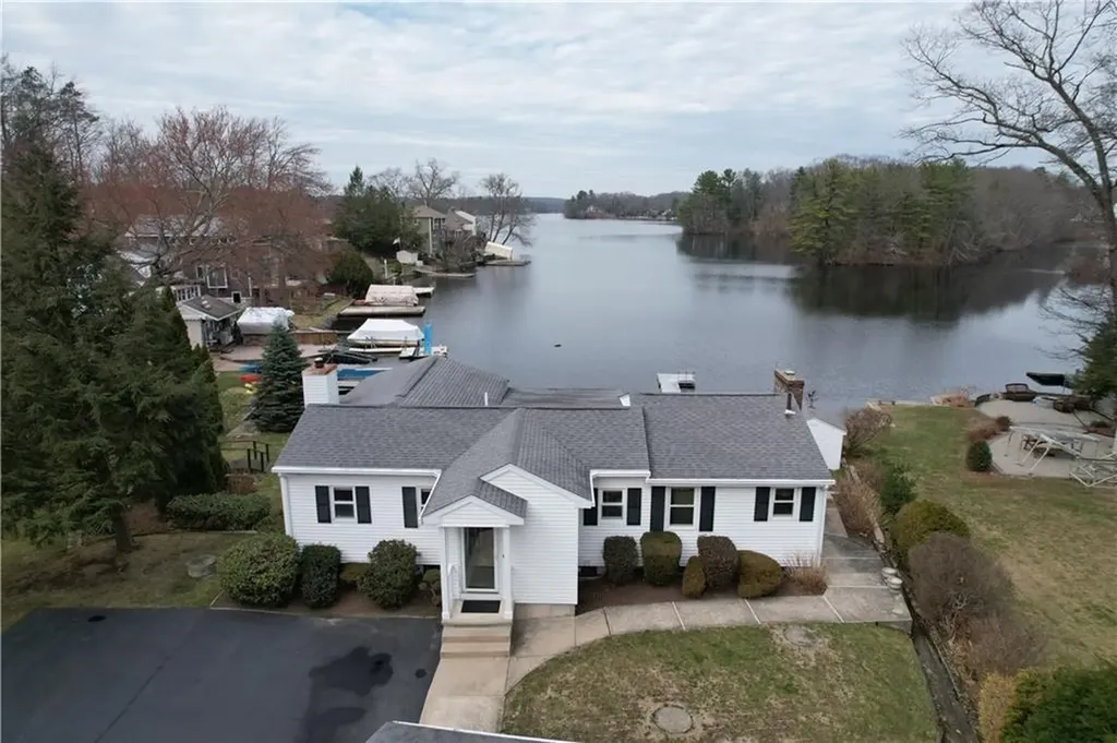 52 Lake Shore Drive Johnston RI 02919