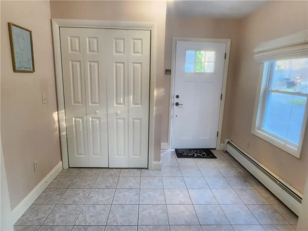 52 Lake Shore Drive Johnston RI 02919