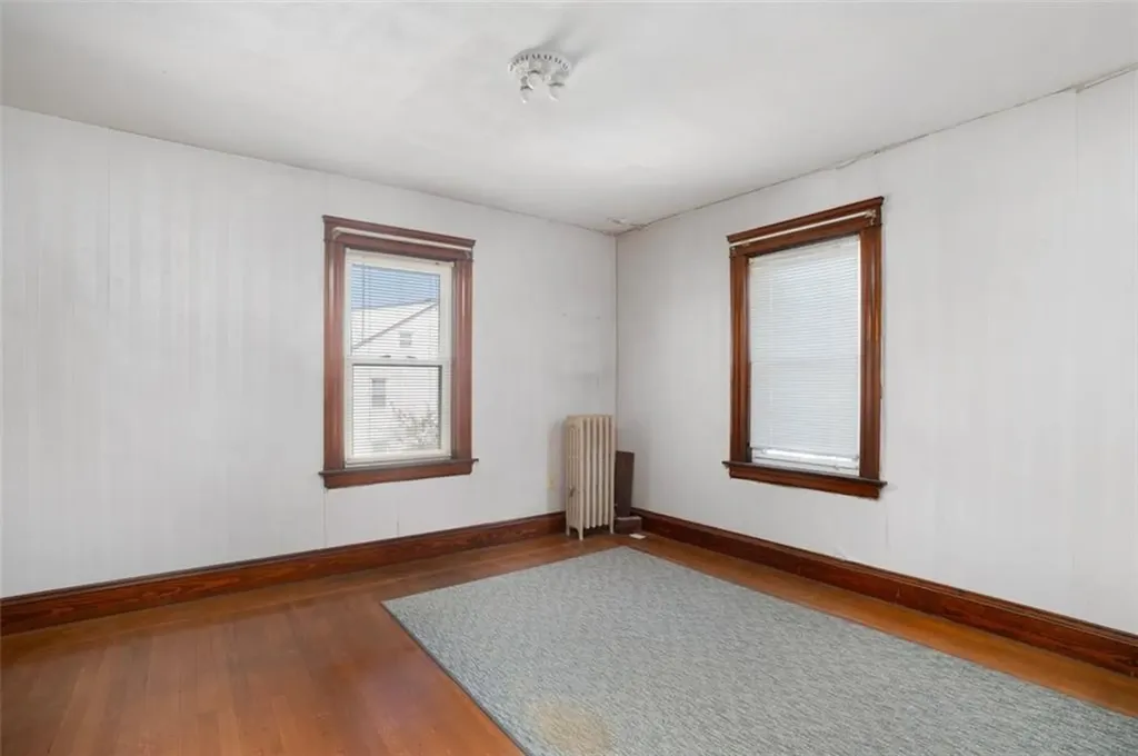 89 Burnside Street Cranston RI 02910