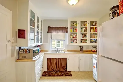 64 Harvard Street Pawtucket RI 02860