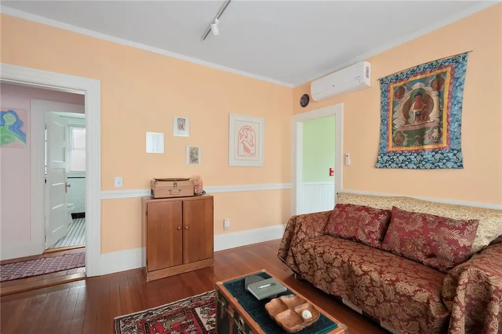 12 Lauriston Street Providence RI 02906