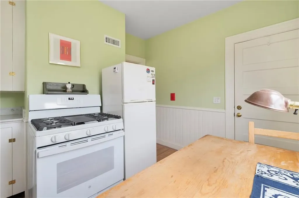 12 Lauriston Street Providence RI 02906