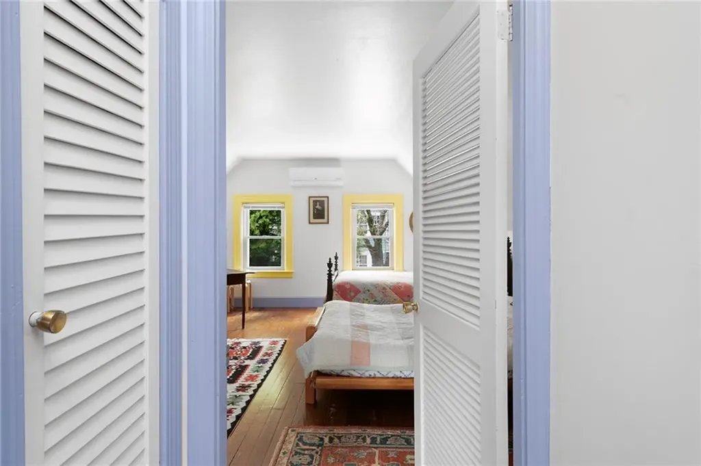 12 Lauriston Street Providence RI 02906