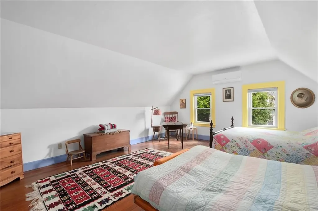 12 Lauriston Street Providence RI 02906