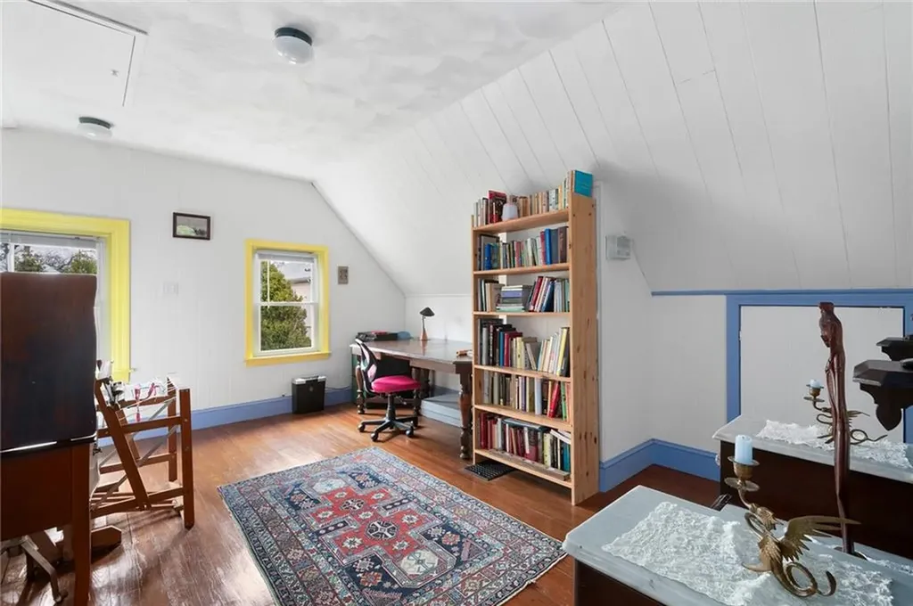 12 Lauriston Street Providence RI 02906