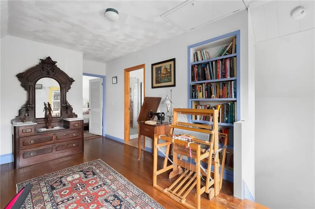 12 Lauriston Street Providence RI 02906