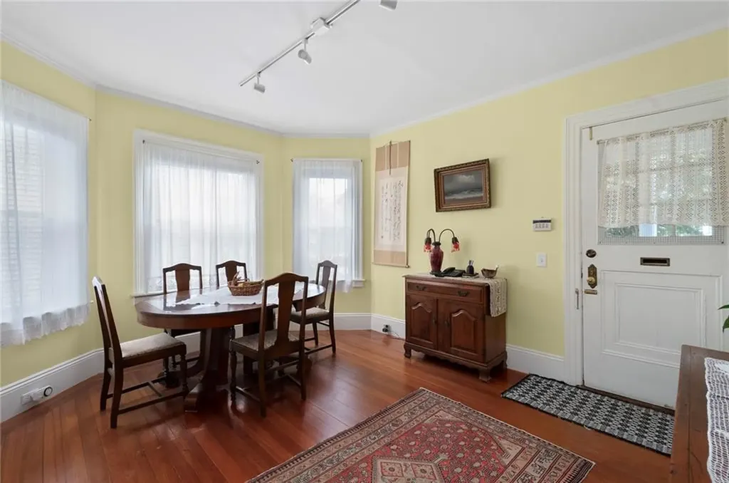 12 Lauriston Street Providence RI 02906