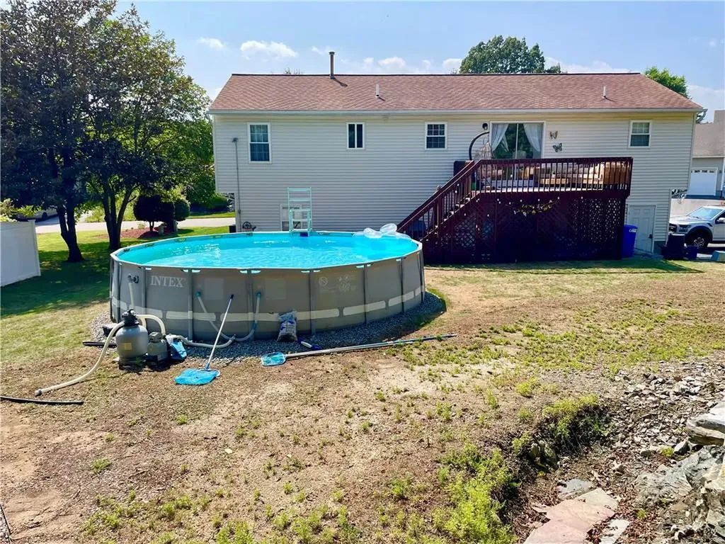 30 Sprague Circle Johnston RI 02919