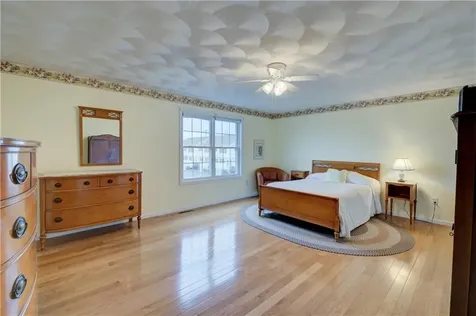 25 Hyde Avenue Pawtucket RI 02861