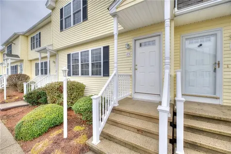 25 Hyde Avenue Pawtucket RI 02861