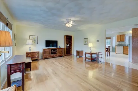 25 Hyde Avenue Pawtucket RI 02861