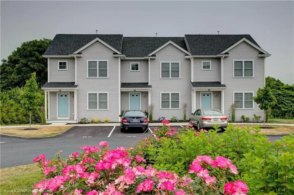 56 Mariner Way Middletown RI 02842