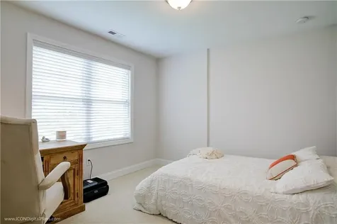 56 Mariner Way Middletown RI 02842