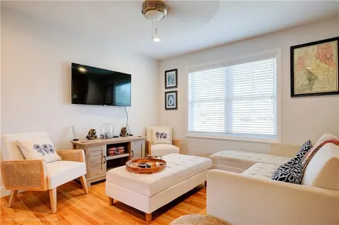 56 Mariner Way Middletown RI 02842