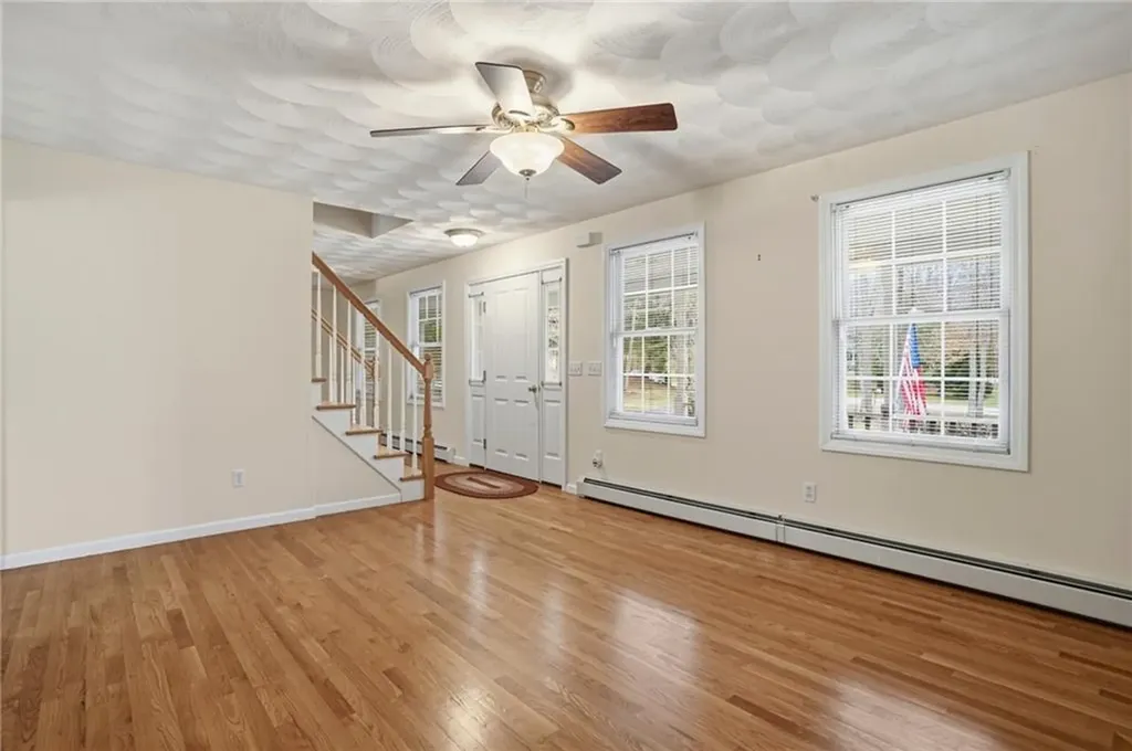 138 Dover Lane Richmond RI 02812