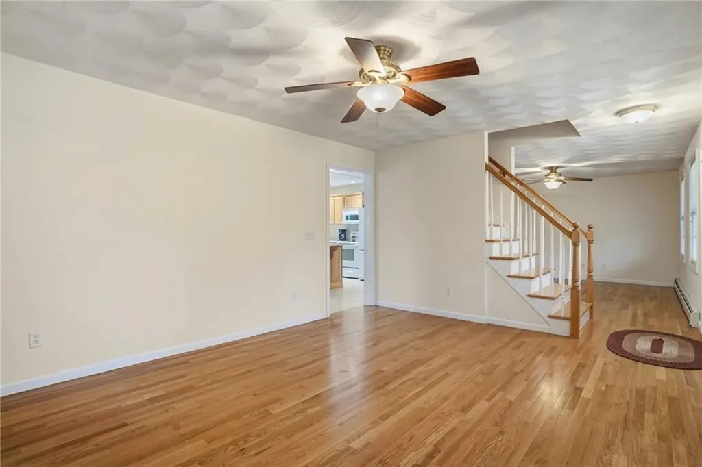 138 Dover Lane Richmond RI 02812