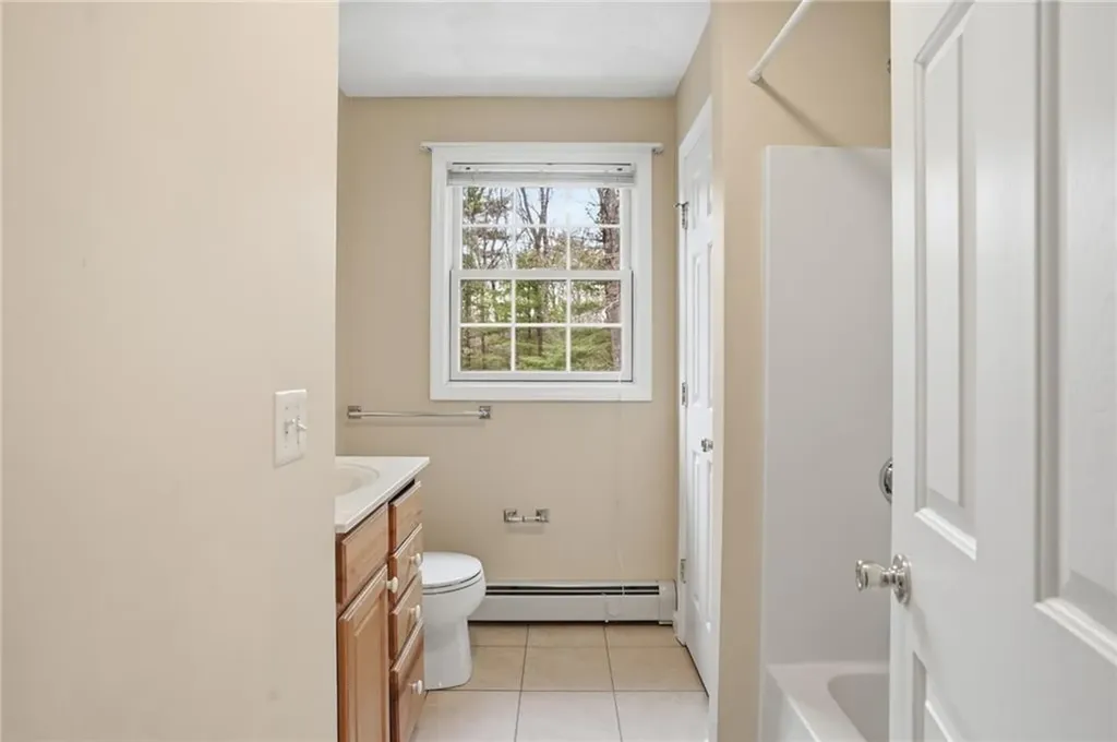 138 Dover Lane Richmond RI 02812
