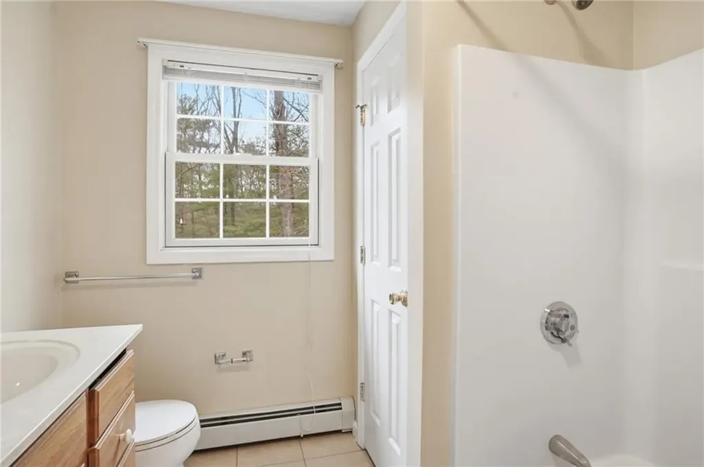 138 Dover Lane Richmond RI 02812