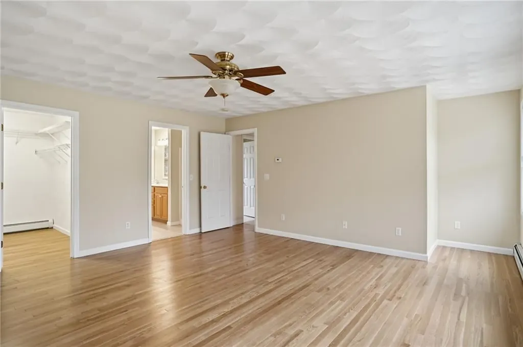 138 Dover Lane Richmond RI 02812