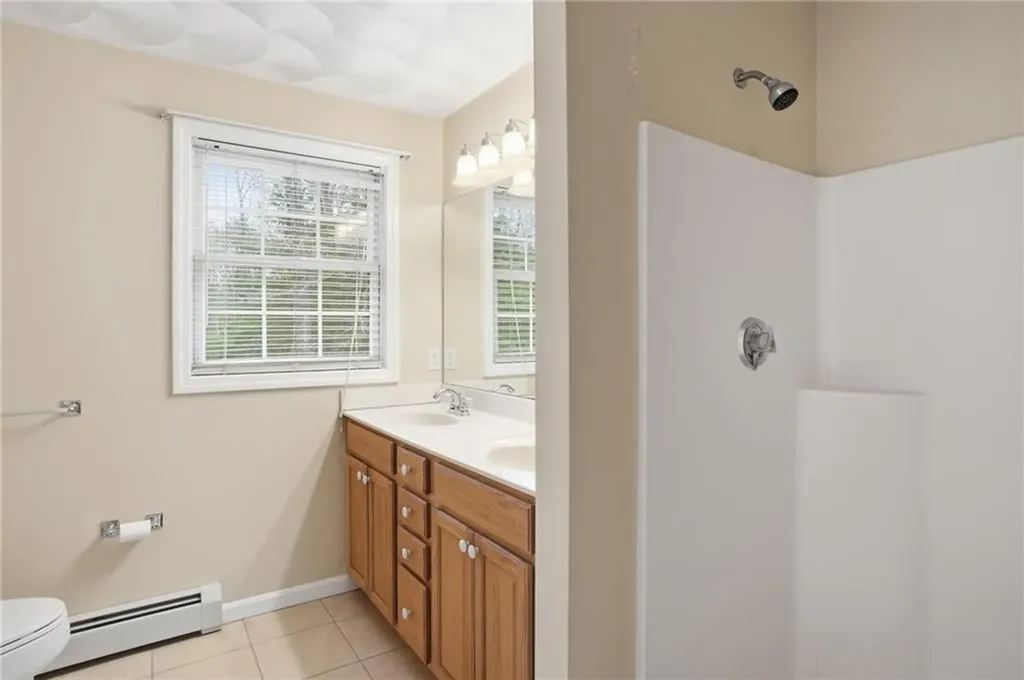 138 Dover Lane Richmond RI 02812