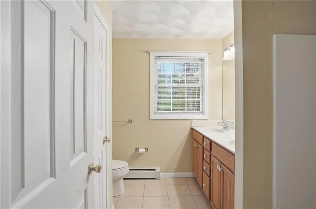 138 Dover Lane Richmond RI 02812