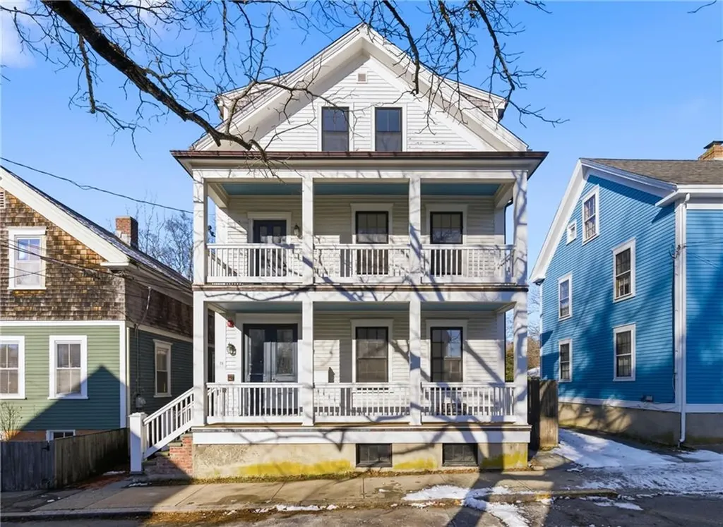 19 Walnut Street Newport RI 02840