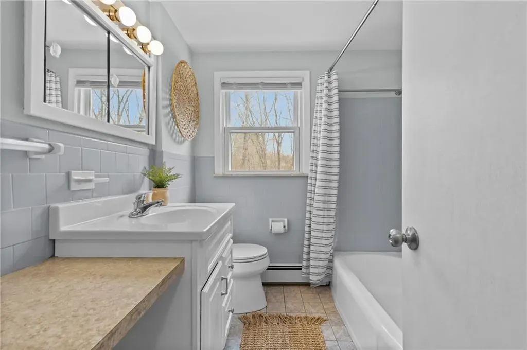 26 Ellison Street Cranston RI 02920