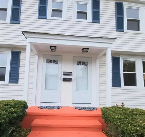 1 3 Shangri-la Lane Middletown RI 02842