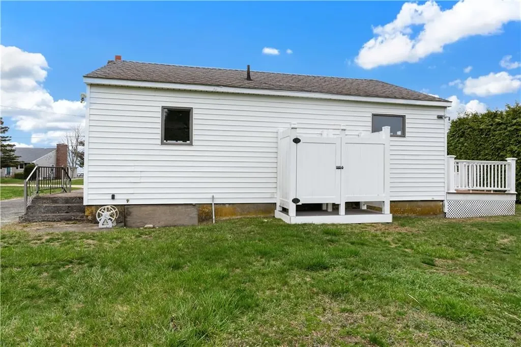 16 Rabbit Run Westerly RI 02891