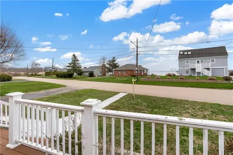 16 Rabbit Run Westerly RI 02891