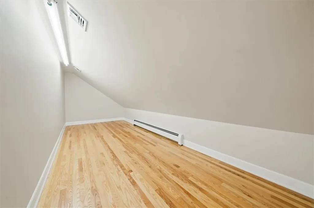 30 Dutchess Drive Cranston RI 02921