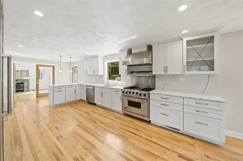 30 Dutchess Drive Cranston RI 02921